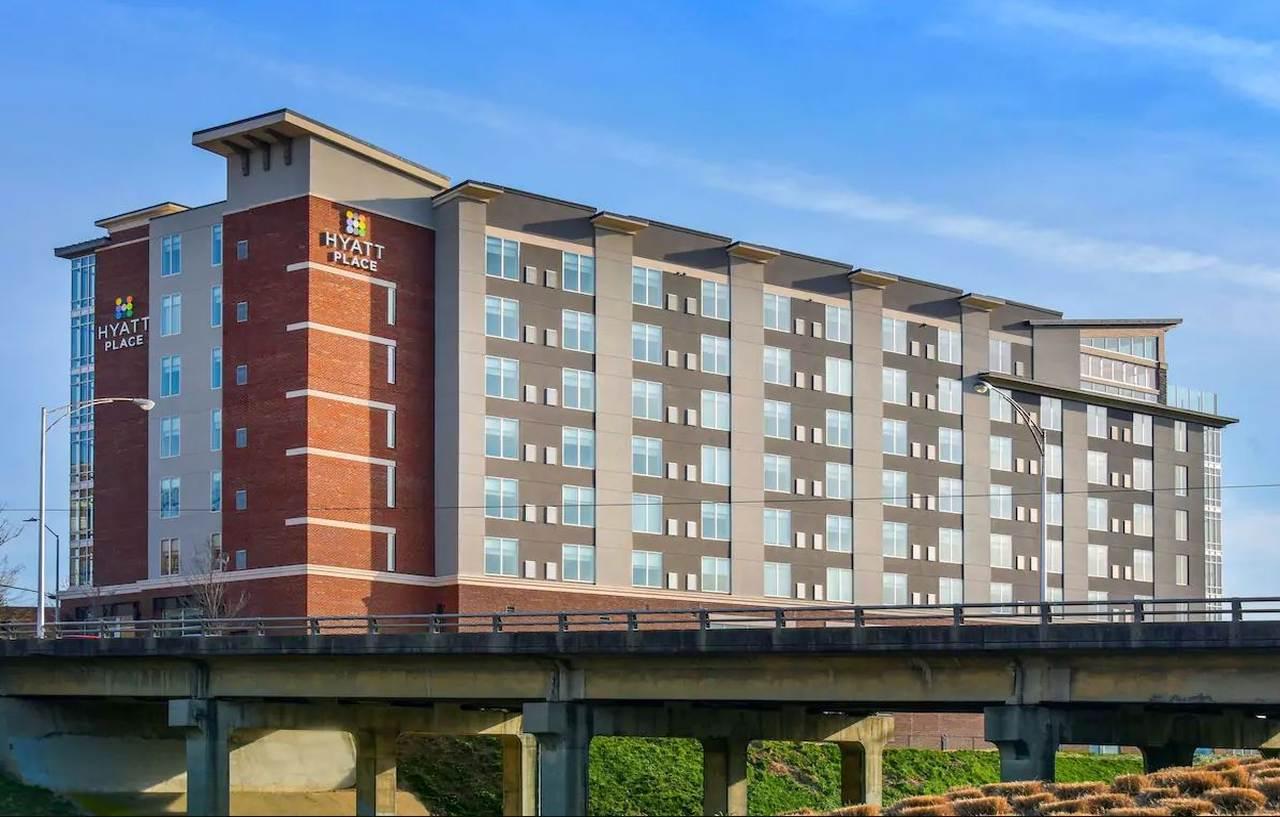 Doubletree By Hilton Asheville Downtown المظهر الخارجي الصورة