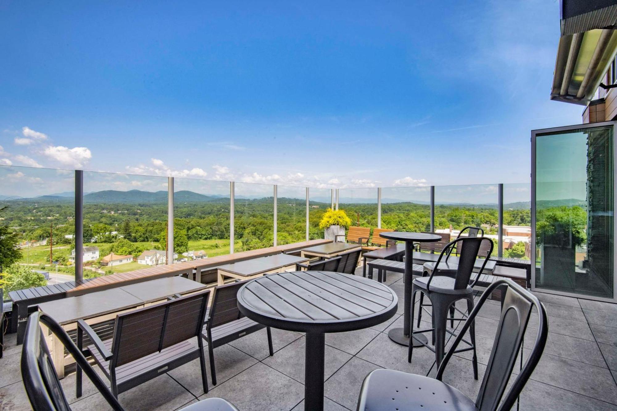 Doubletree By Hilton Asheville Downtown المظهر الخارجي الصورة
