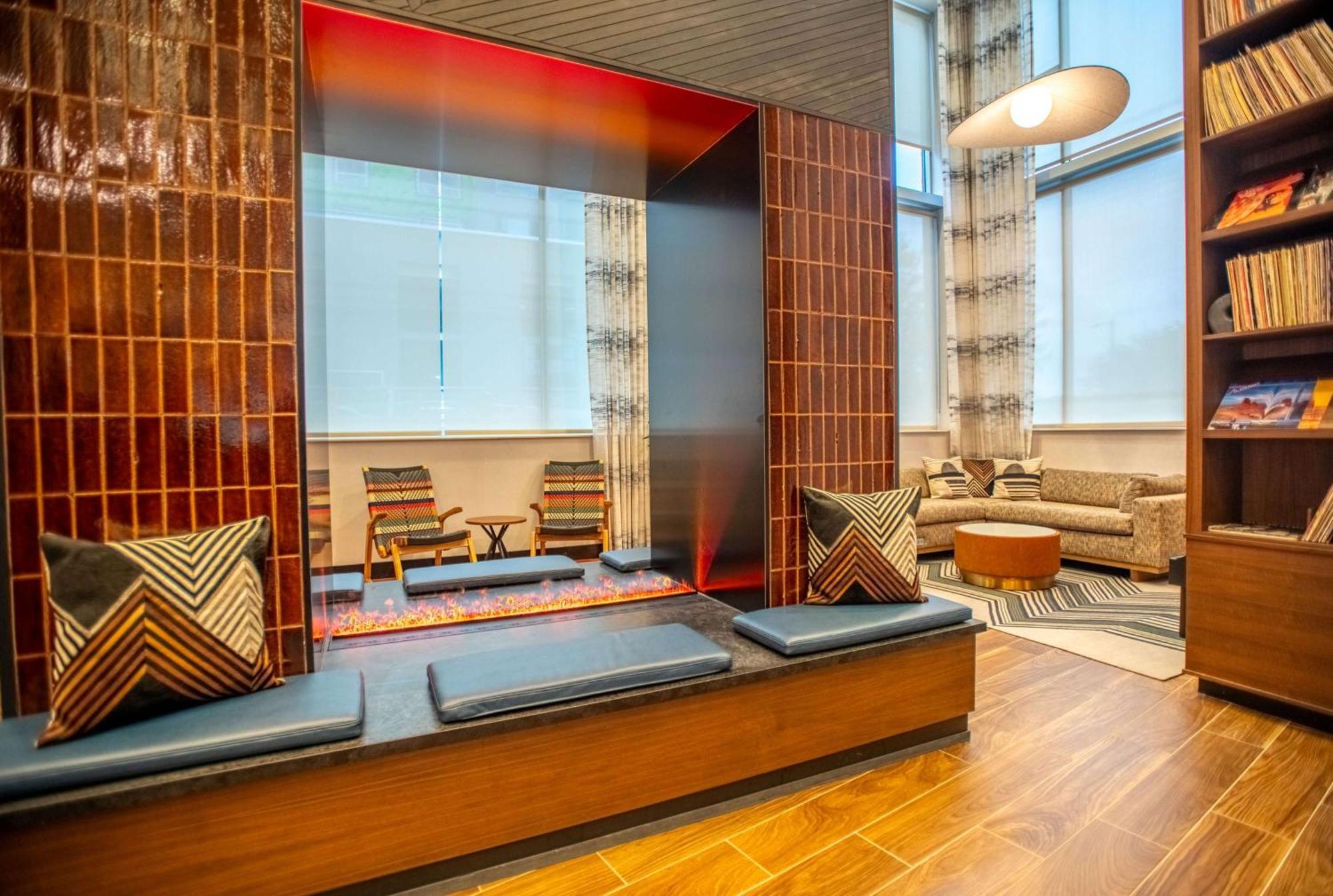 Doubletree By Hilton Asheville Downtown المظهر الخارجي الصورة